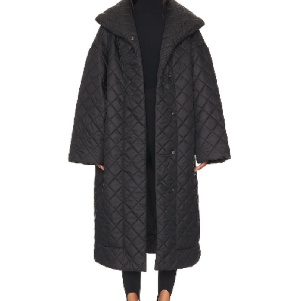 LAMARQUE Quilted Black Puffer Coat